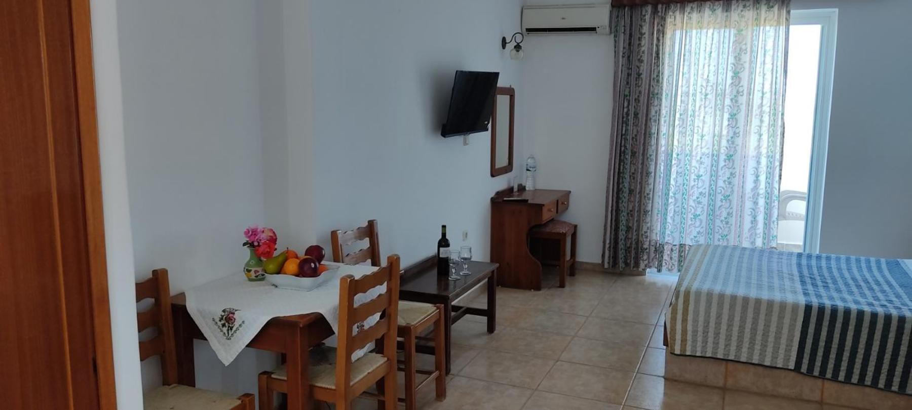 Venos Apartments Marmari  Esterno foto